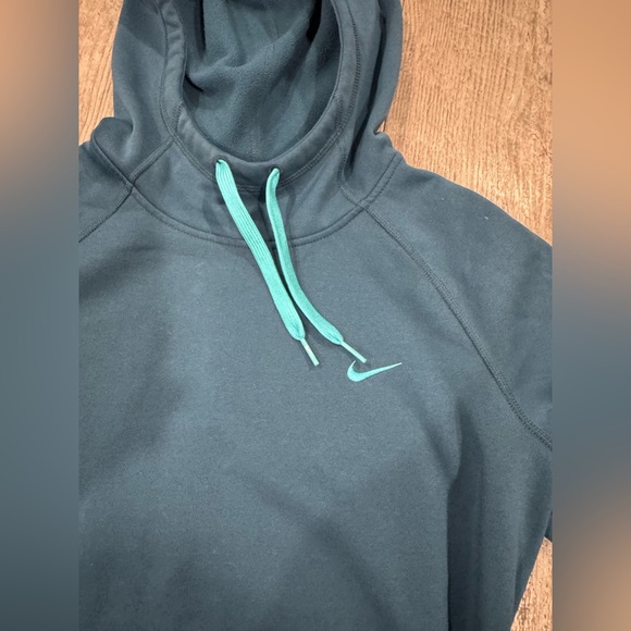 Nike therma-fit Teal Hoodie - Picture 8 of 8